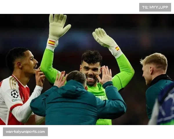 战术镜头:阿森纳厄德高一次指挥队友提前跑位,接球瞬间已形成转换态势 战术镜头:阿森纳厄德高一次指挥队友提前跑位,接球瞬间已形成转换态势